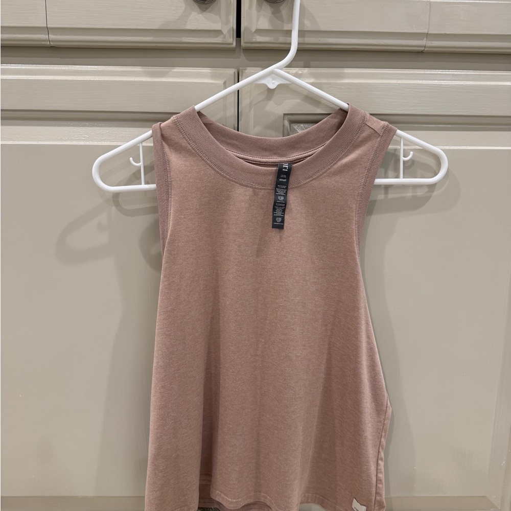 Vuori Dusty Pink Muscle Tee